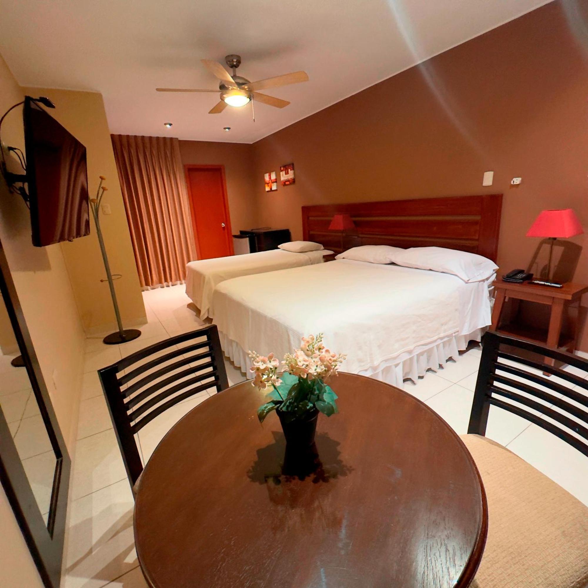 Apart Hotel El Canaveral Chincha Alta Eksteriør bilde